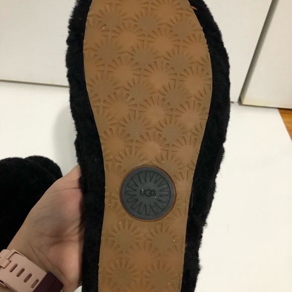 Women’s Black Ugg Slippers open toe with Logo straps size 8 loungewear fuzzy - Picture 14 of 14